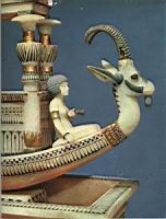 Tresor de Toutankhamon - Barque d'albatre - proue.jpg